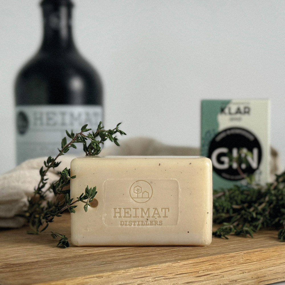 
                  
                    KLAR Seife X HEIMAT Gin Hand-& Körperseife 100g
                  
                